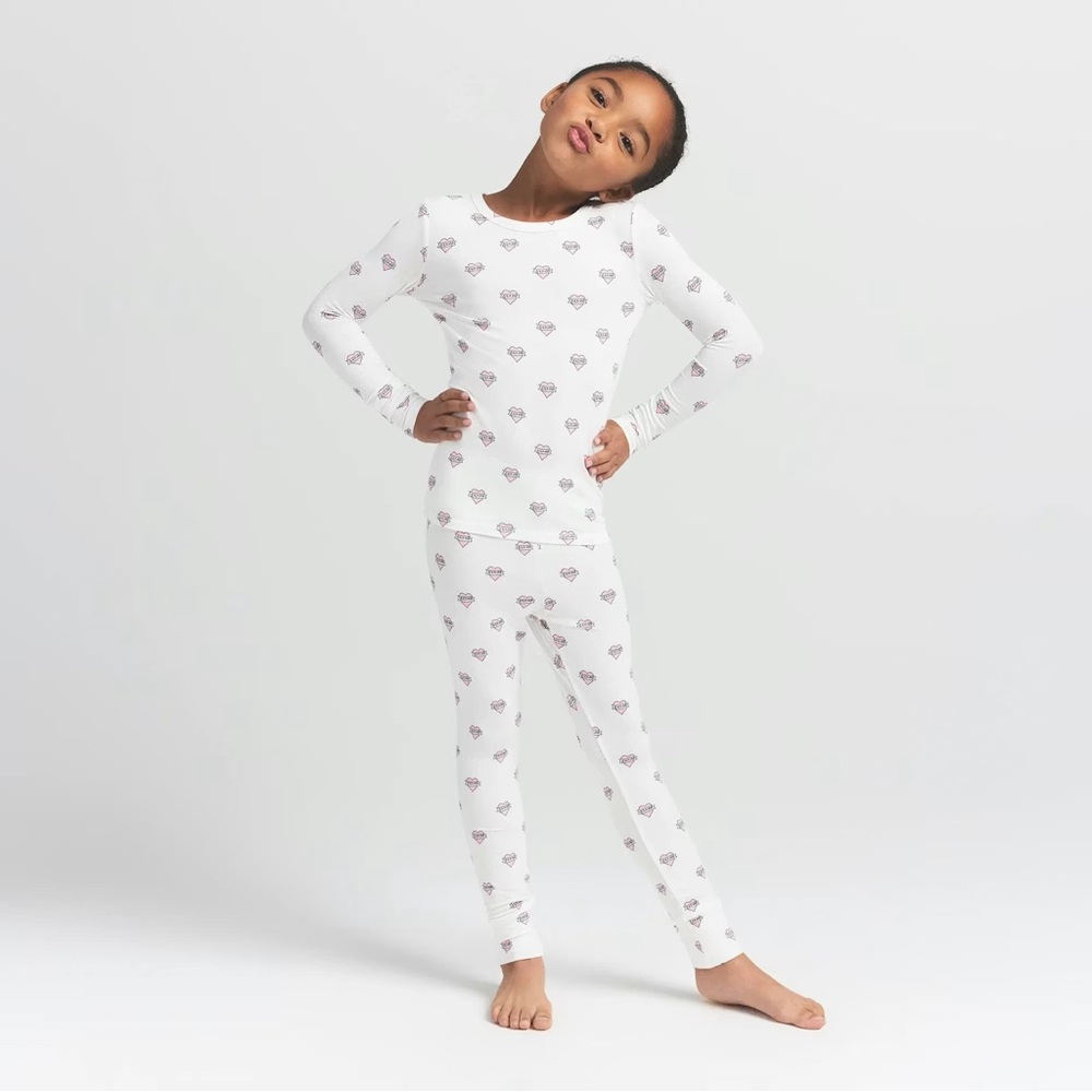 SKIMS Kids Pajama Set - White with Heart Print